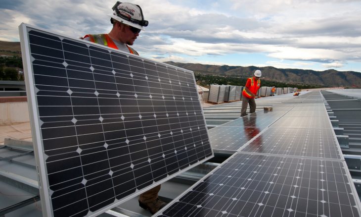 €20 mil em painéis solares para escolas sustentáveis